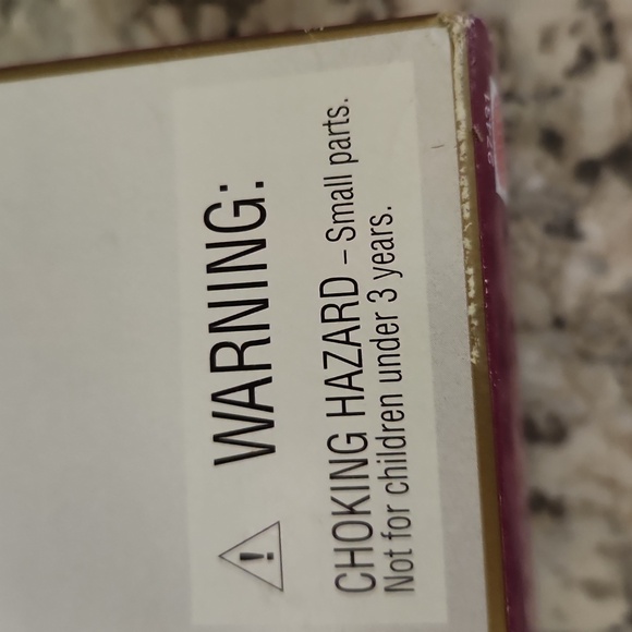 Final Price/Victorian Ice Skater Barbie NIB - Picture 4 of 5